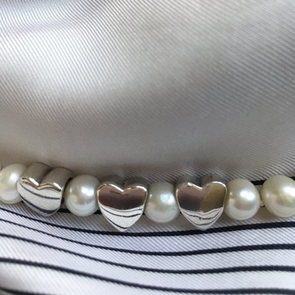 Freshwater Pearls & Hearts Bracelet - Picture 4 of 5